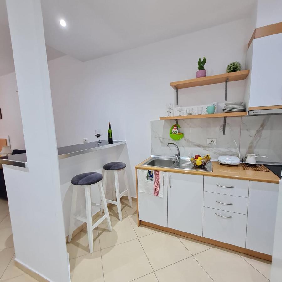 Studio By The Beach - Vlore Exterior photo