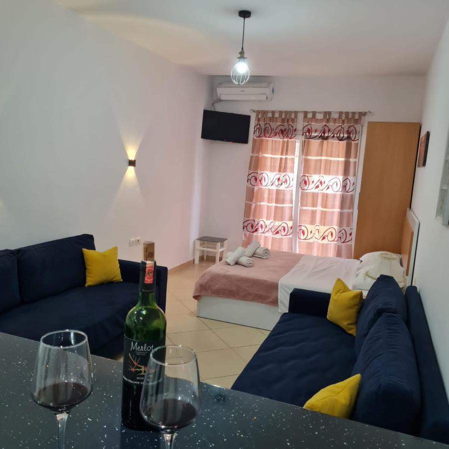 Studio By The Beach - Vlore Exterior photo